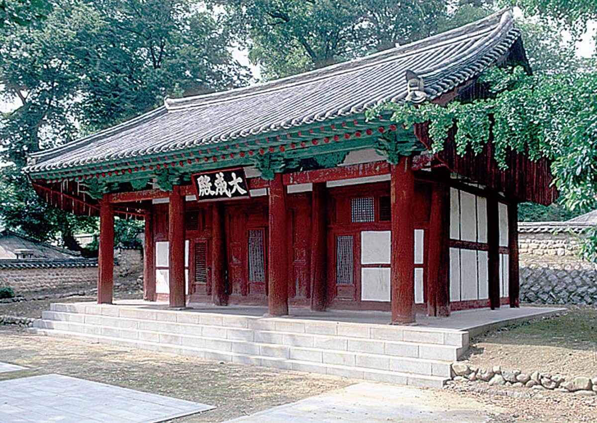 진안향교 대성전