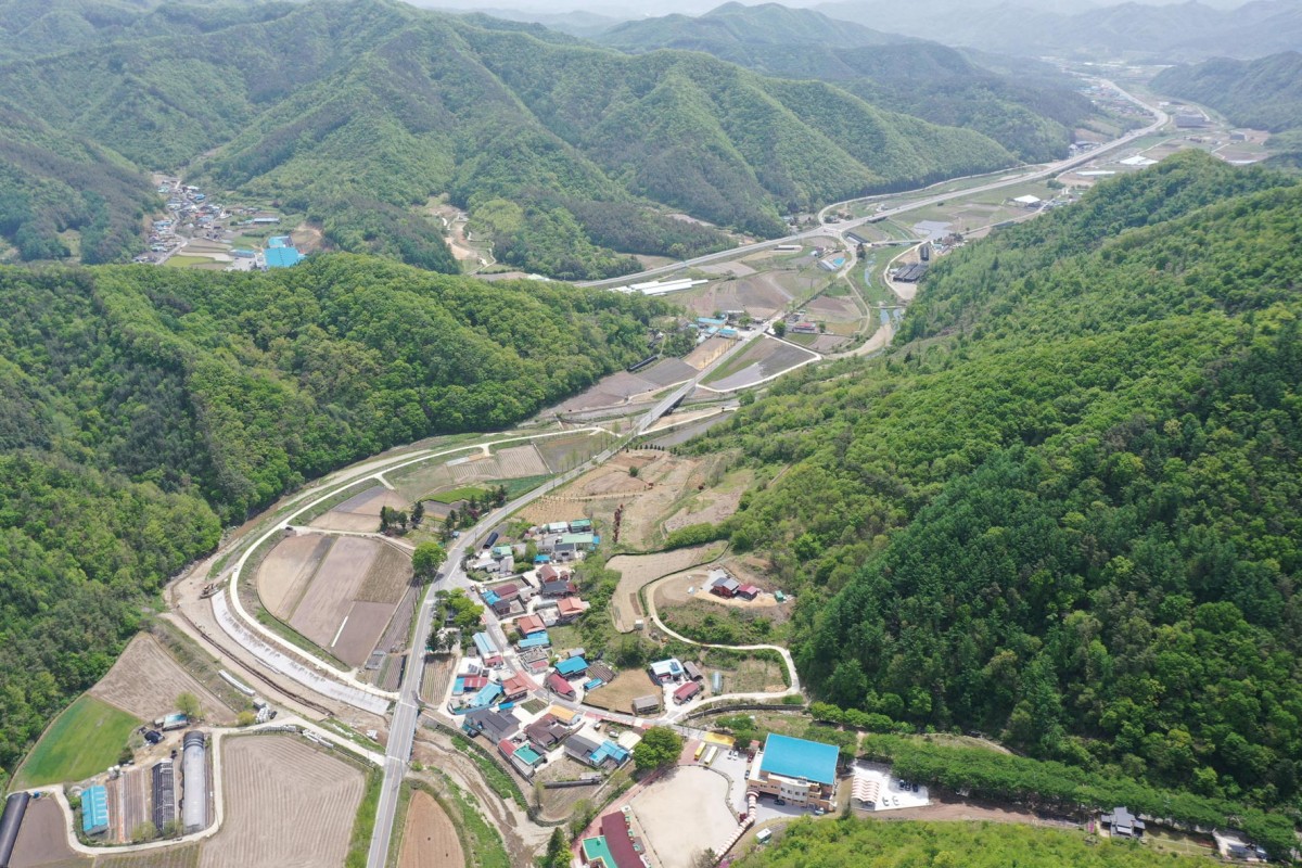 남동쪽 상공에서 본 신정리 일대